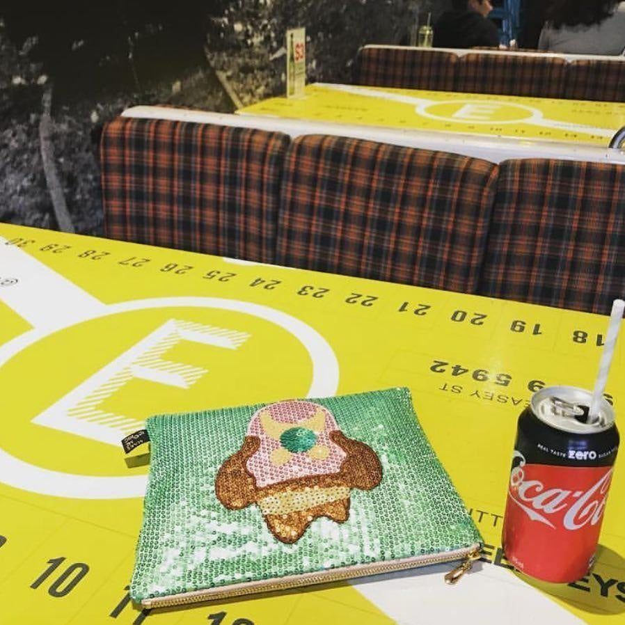 SEQUIN PENCIL CASE - BUBBLE O BILL