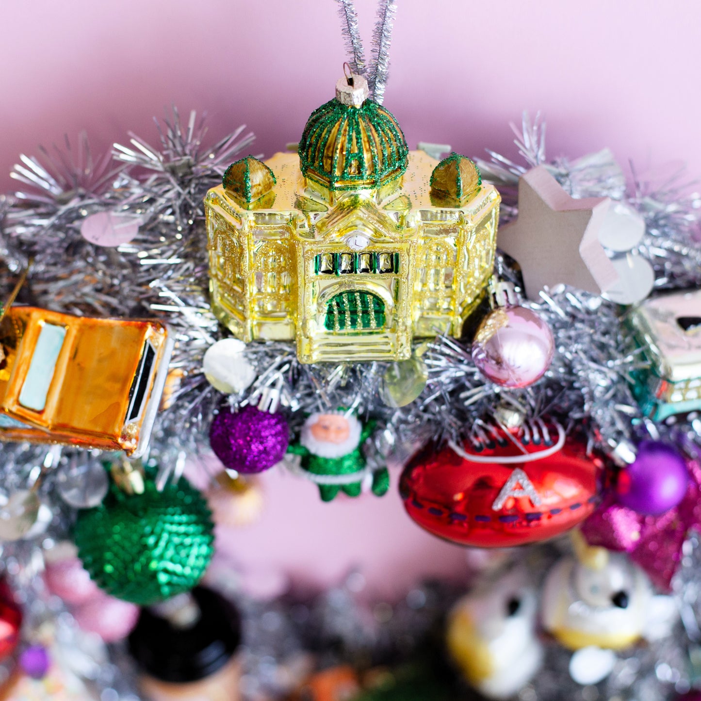 CHRISTMAS GLASS ORNAMENTS - MELBOURNE