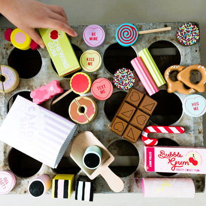 WOODEN TOY - CANDY JAR