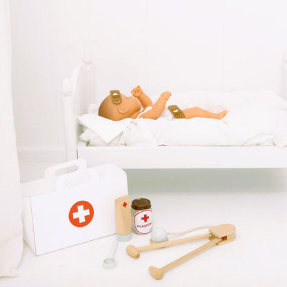 WOODEN TOY -  DOCTOR KIT