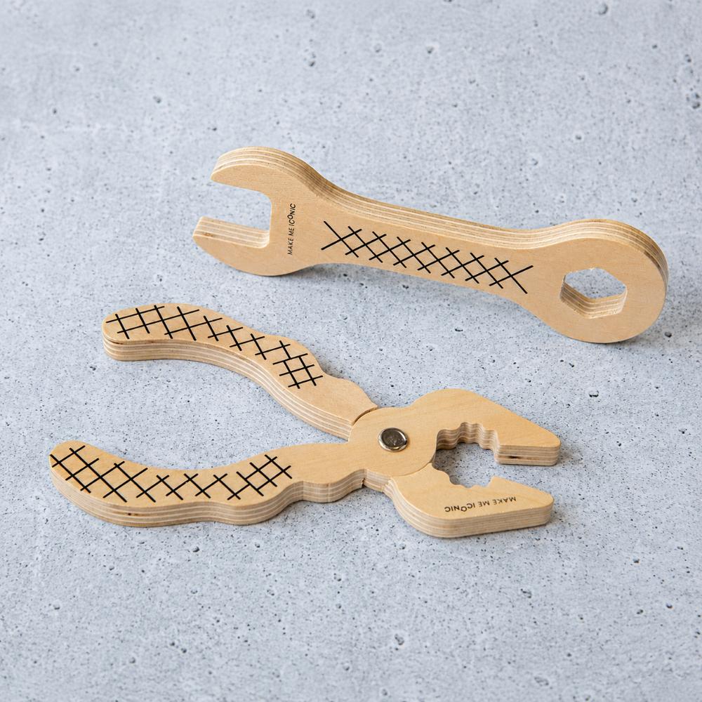 WOODEN TOY -  LOOSE CHANGE SPANNER