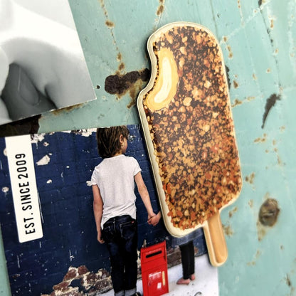 MAGNET - GOLDEN GAYTIME