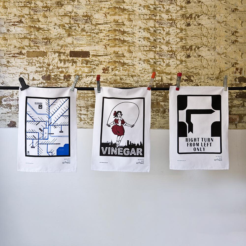 TEA TOWEL - MELBOURNE HOOK TURN