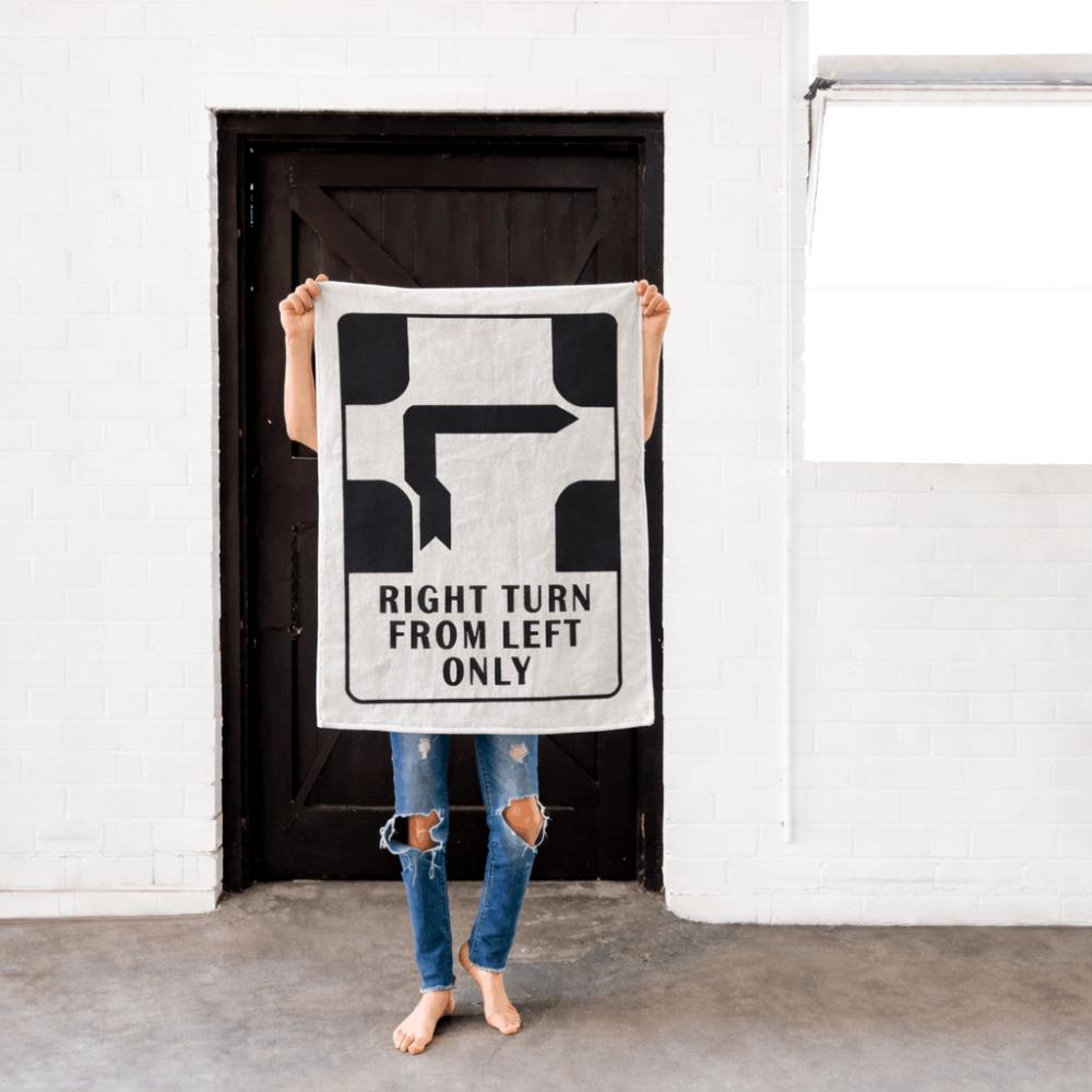 TEA TOWEL - MELBOURNE HOOK TURN