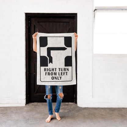 TEA TOWEL - MELBOURNE HOOK TURN